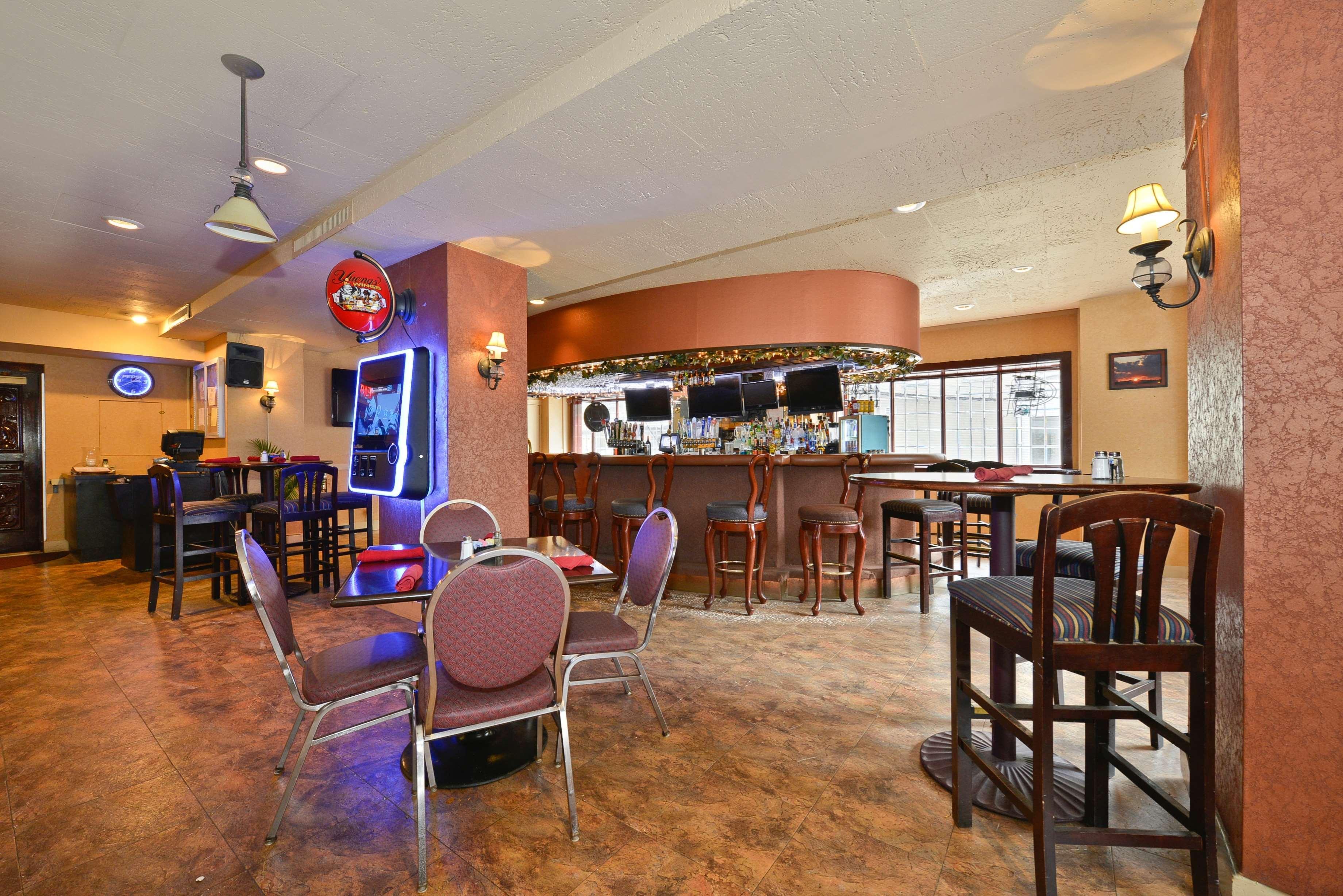 Best Western Plus Sidney Lodge מראה חיצוני תמונה
