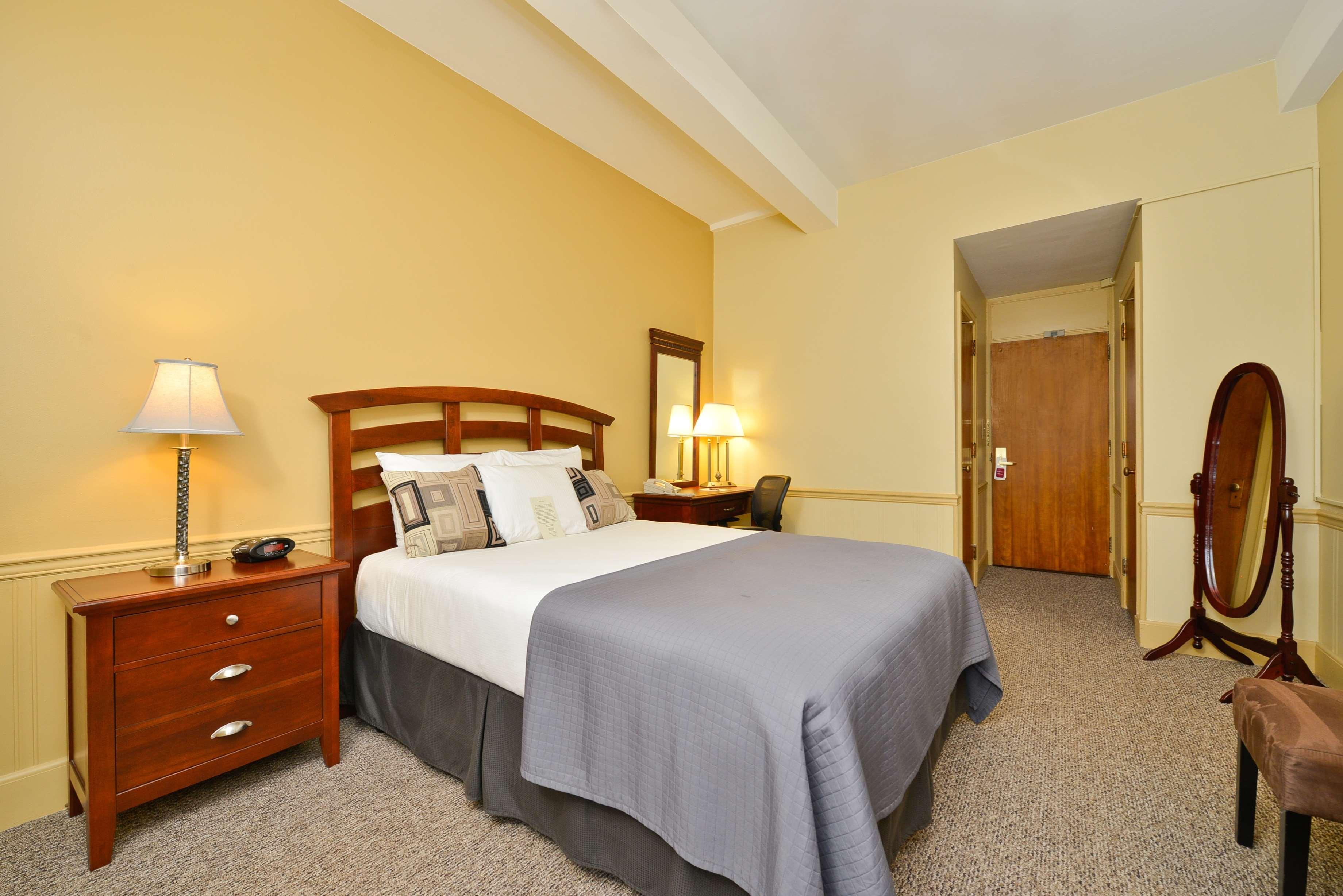 Best Western Plus Sidney Lodge מראה חיצוני תמונה